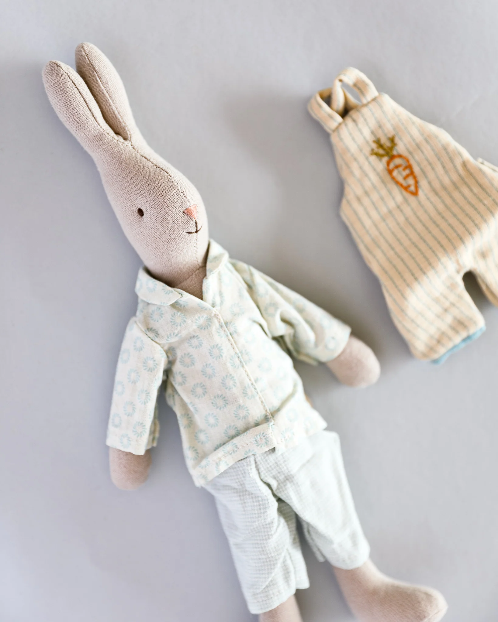 Maileg | Rabbit with 2 Outfits, Size 1 - Image 5