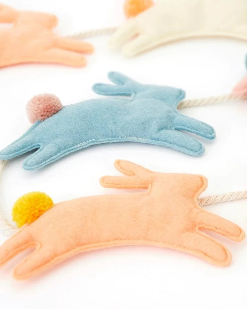 Meri Meri | Felt Bunny Garland - Image 2