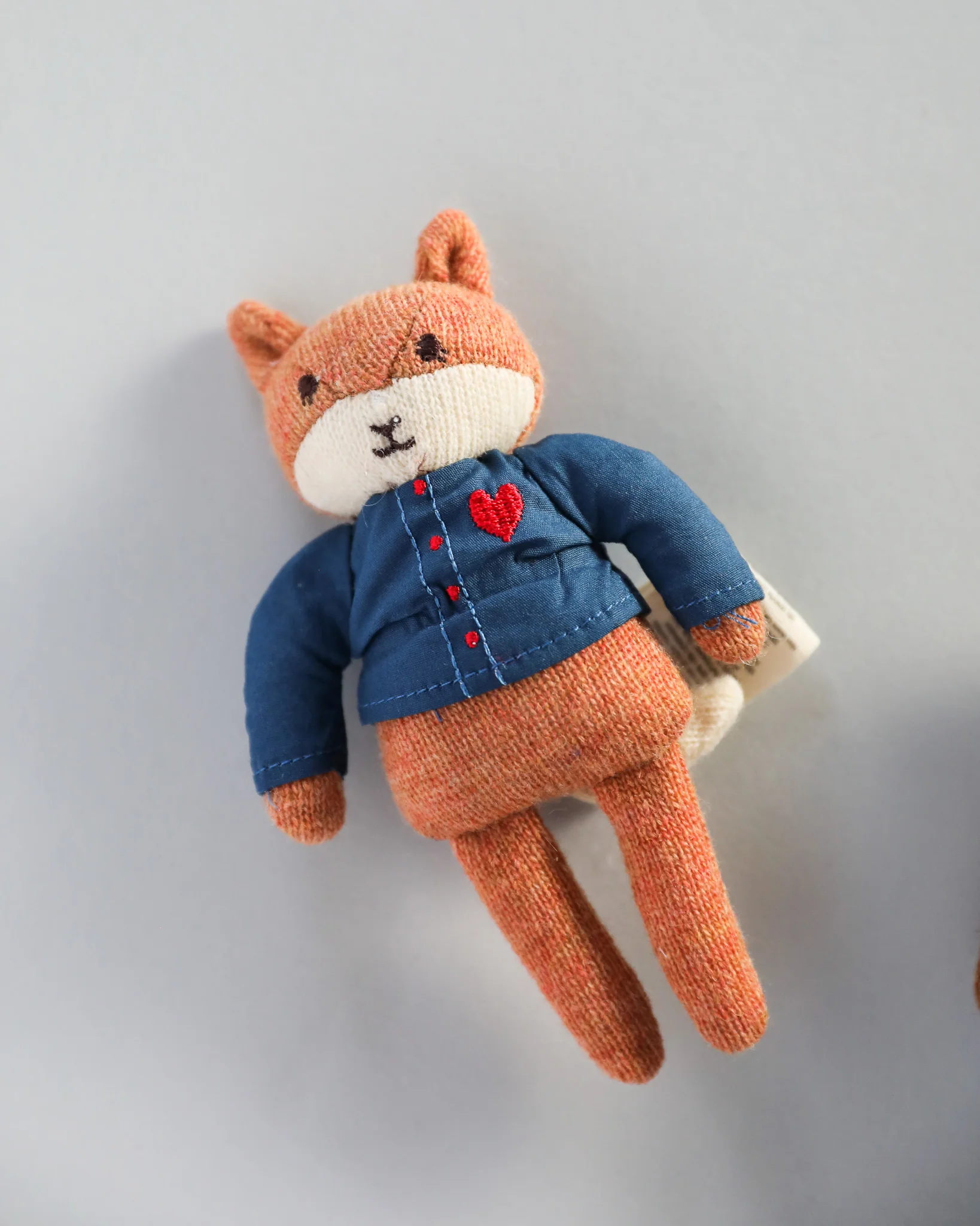 Mini Hand-Knit Foxy Friends (Pack of 2) - Image 3