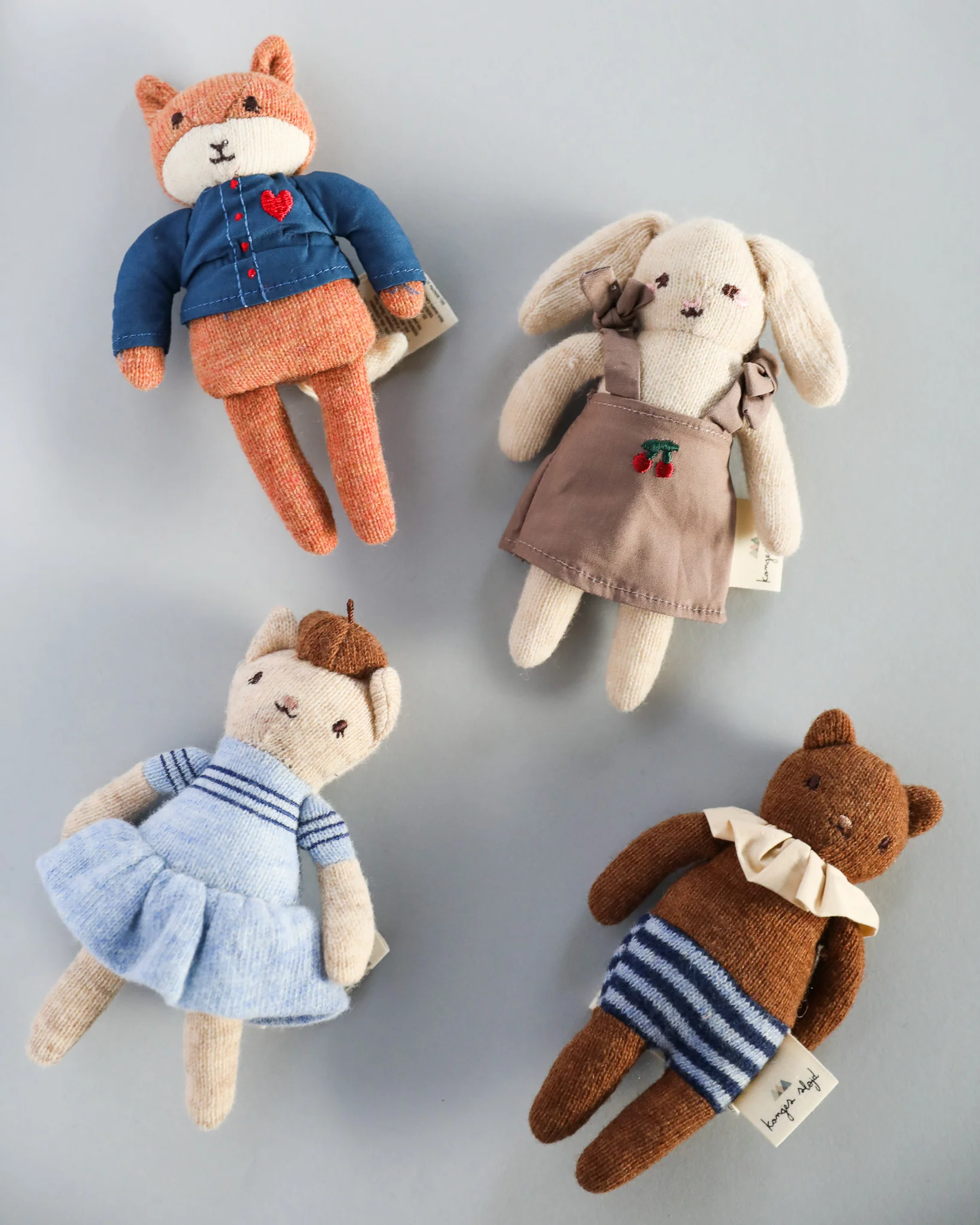 Mini Hand-Knit Foxy Friends (Pack of 2) - Image 4