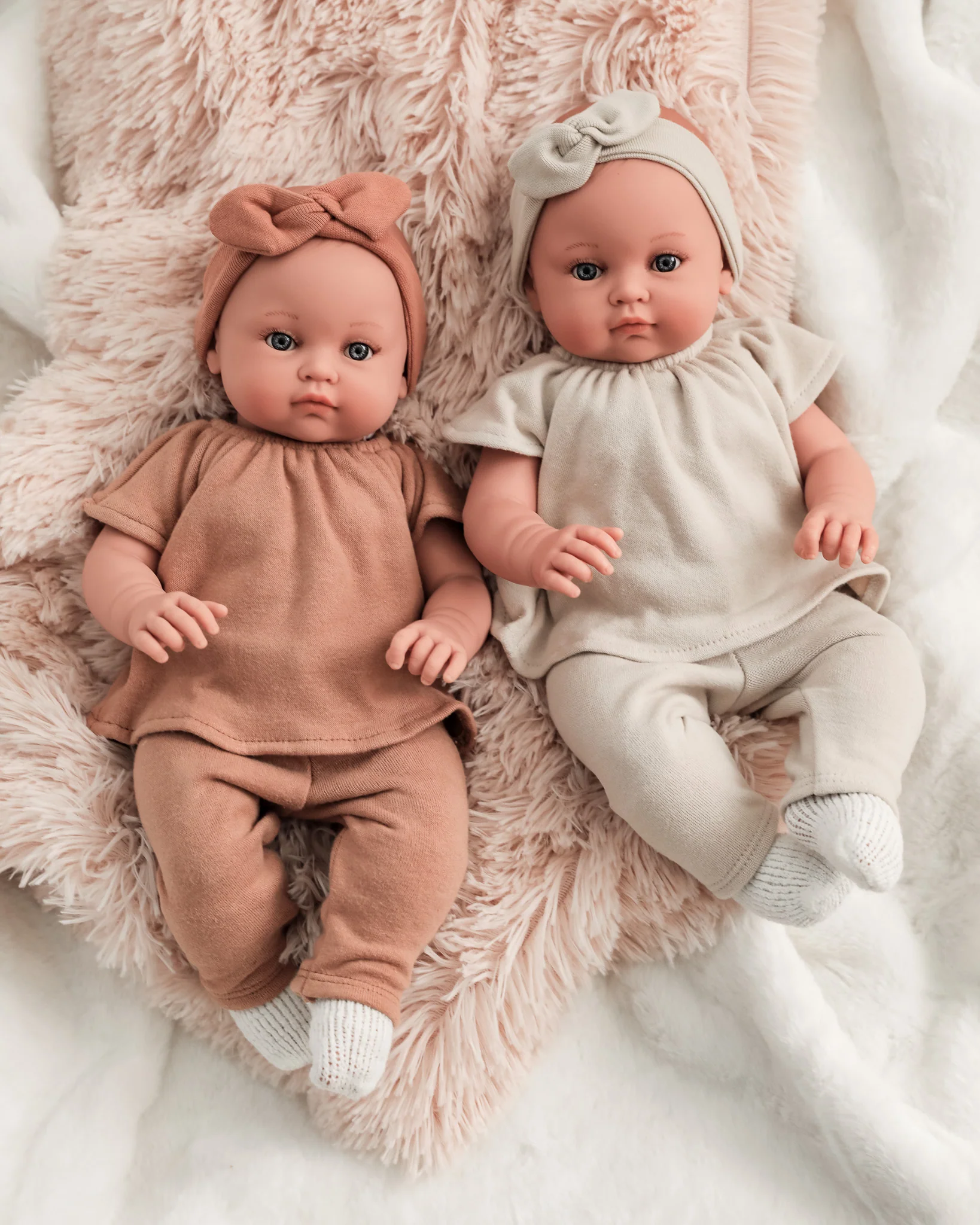 Minikane Doll | 18" Bambini Girl Doll Yaelle in Brown Outfit - Image 3