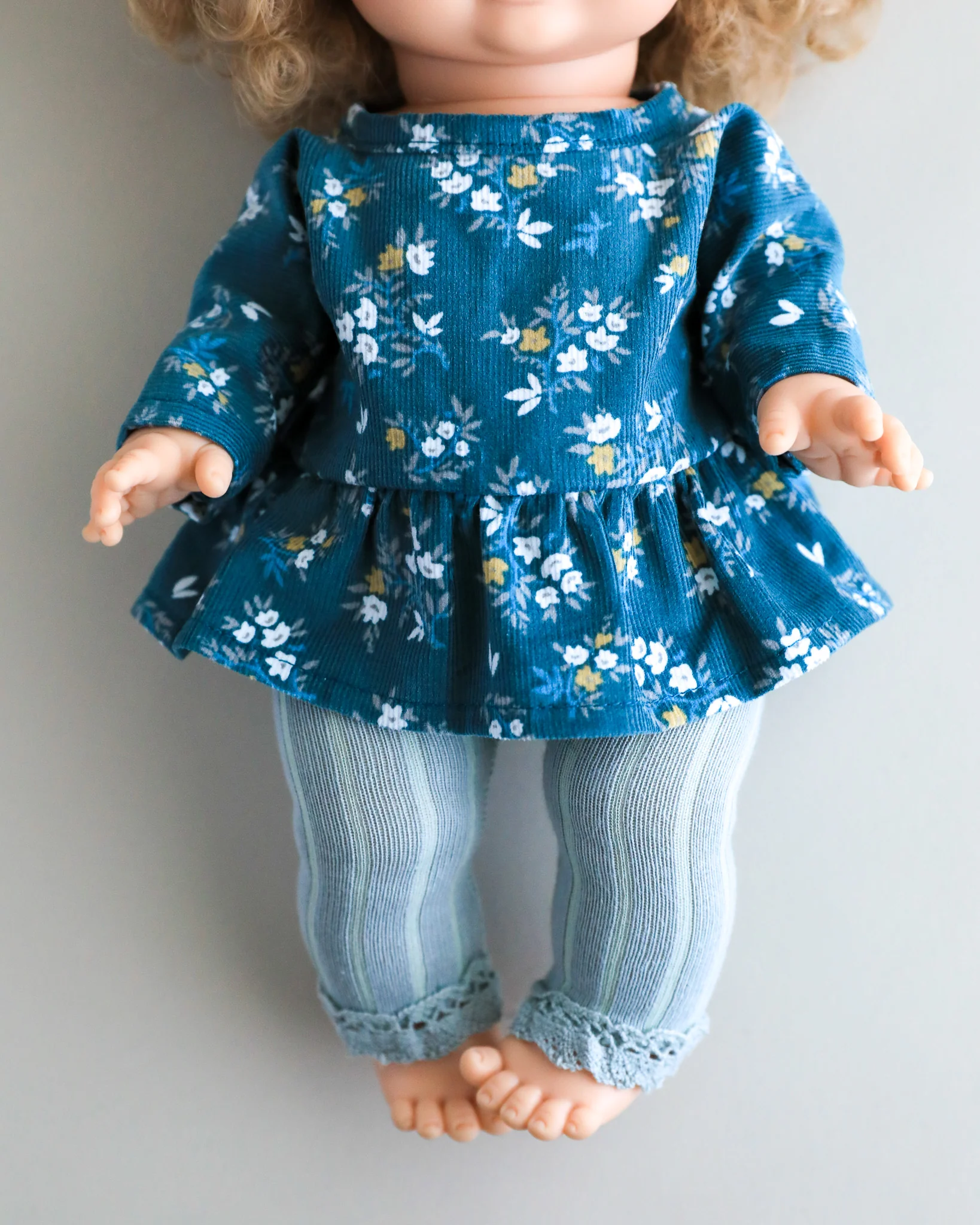 Minikane Doll Clothes | 2-Piece Top & Legging Set - Mint Floral - Image 4