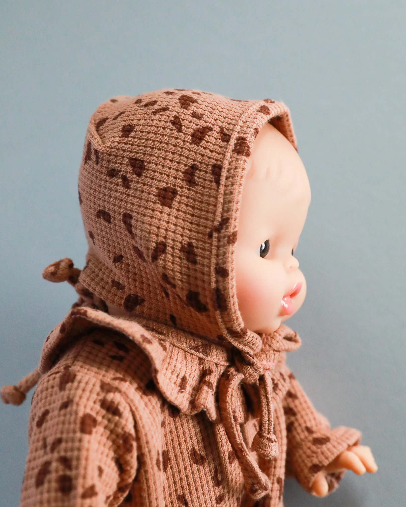 Minikane Doll Clothes | Soft Body Doll Bonnet - Brown Pebbles - Image 3