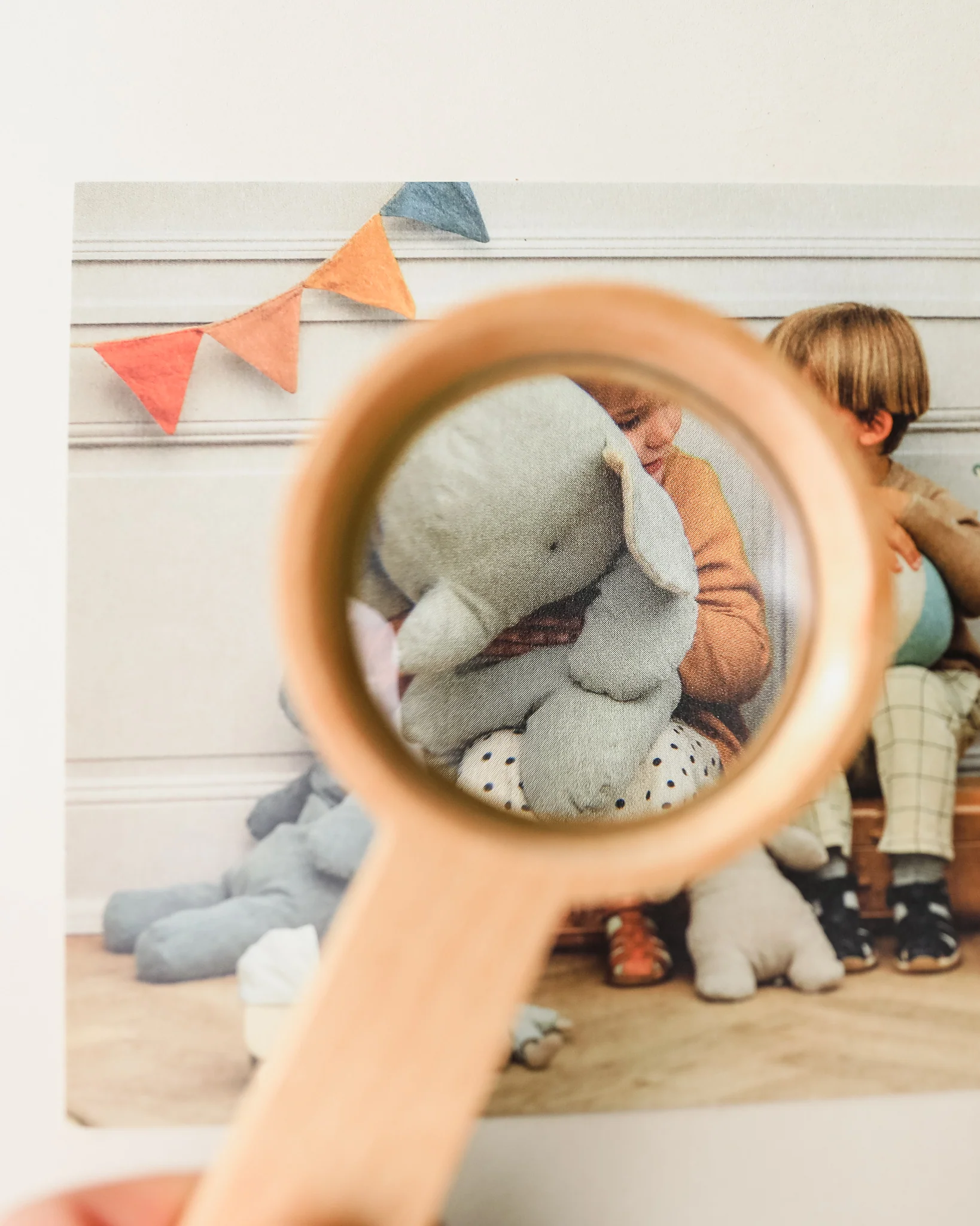 Magnifying Glass - Image 3