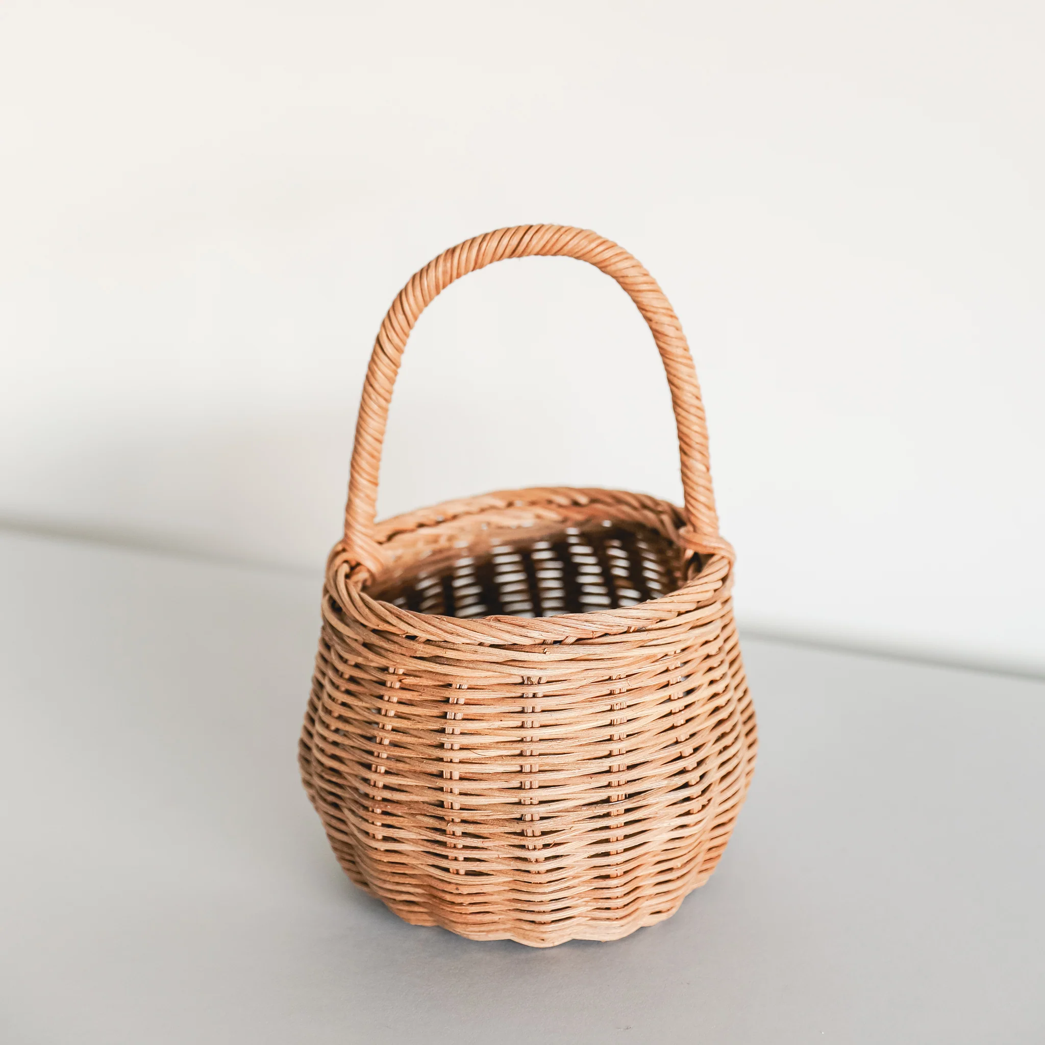 Olli Ella | Rattan Berry Basket - Natural - Image 2