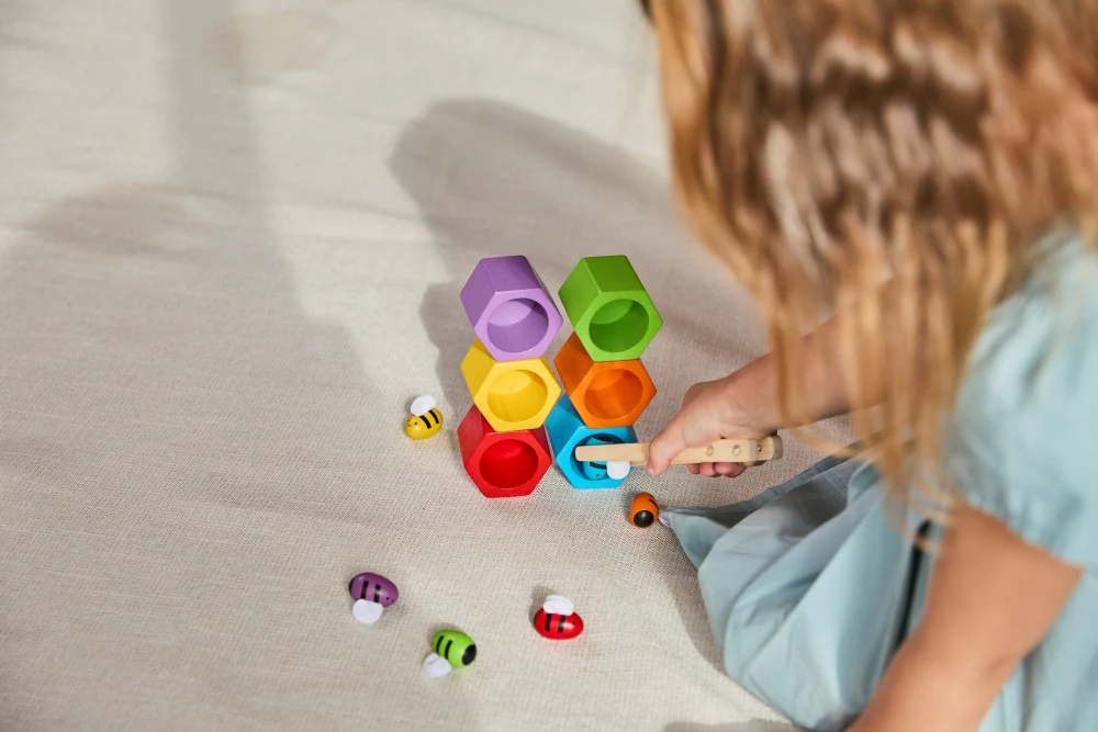 PlanToys | Beehives: Award-Winning Color Sorting and Fine Motor Development - Image 10