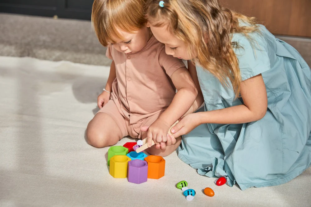 PlanToys | Beehives: Award-Winning Color Sorting and Fine Motor Development - Image 7