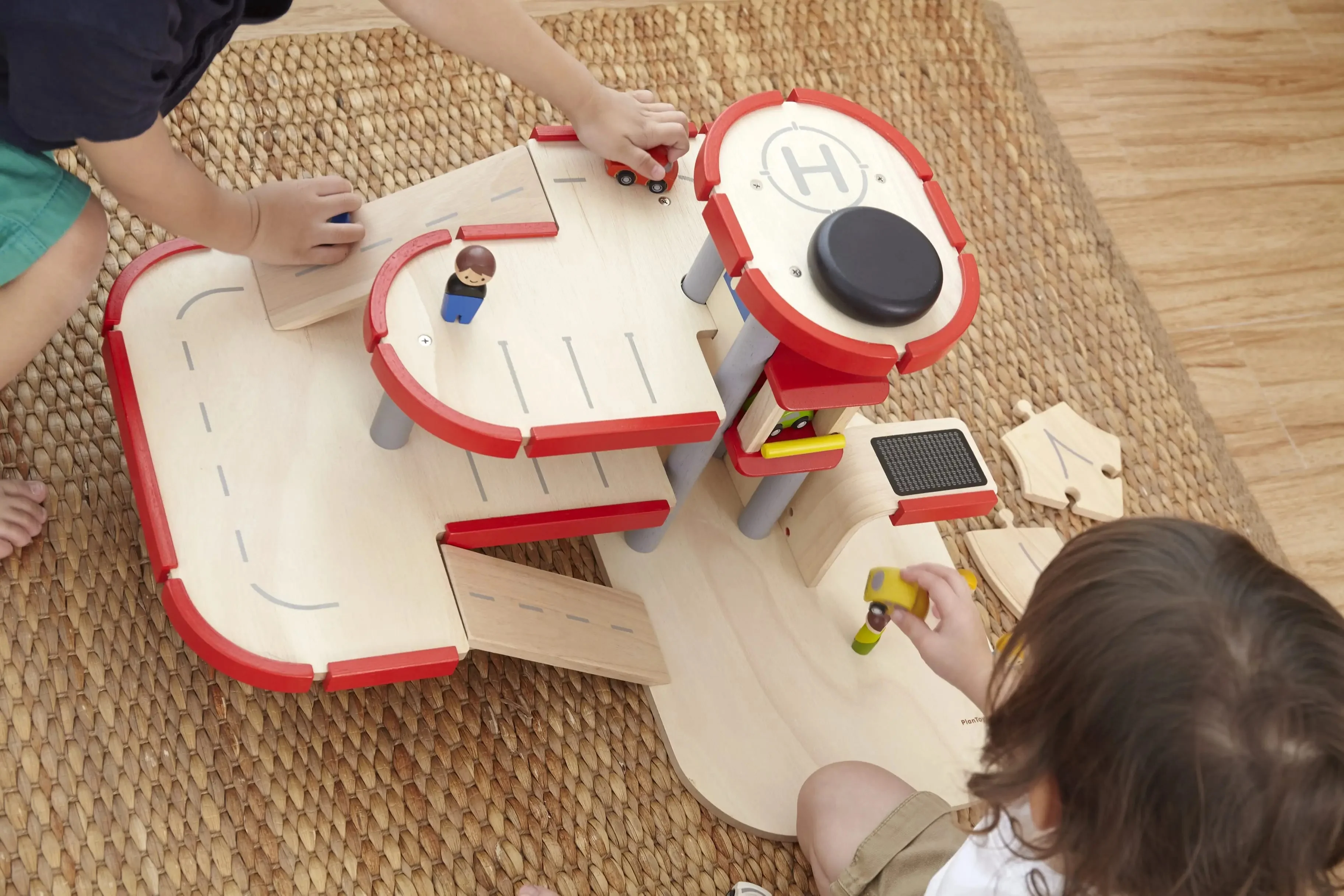 PlanToys | Parking Garage - Image 6
