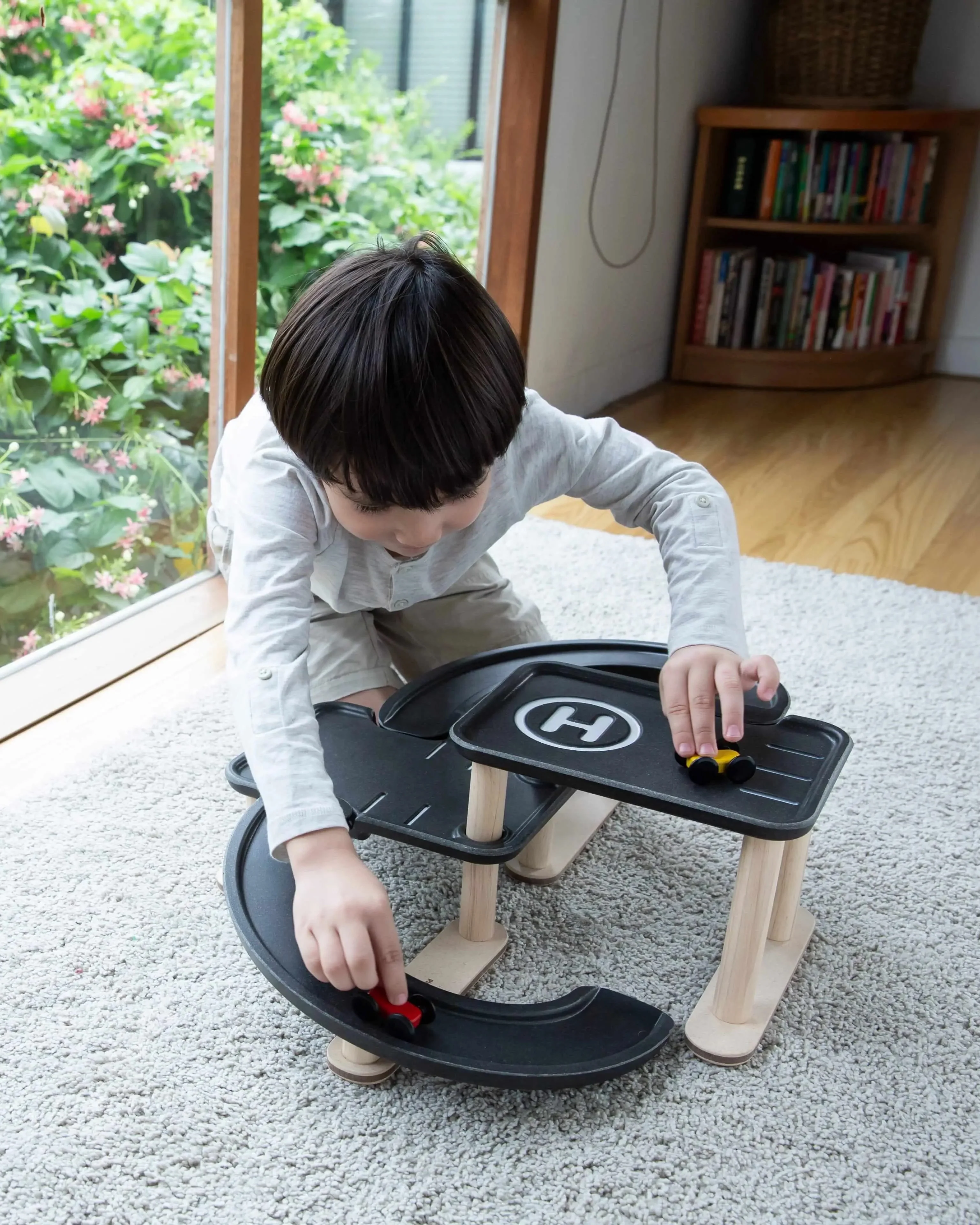 PlanToys | Race N Play Parking Garage - Image 3