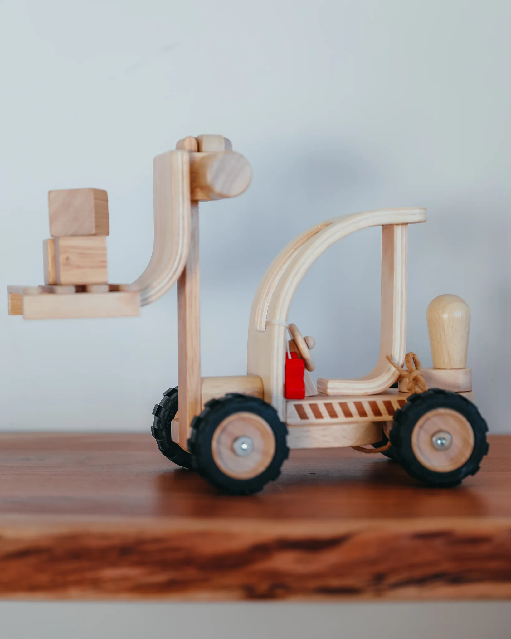 PlanToys | Toy Forklift - Image 5