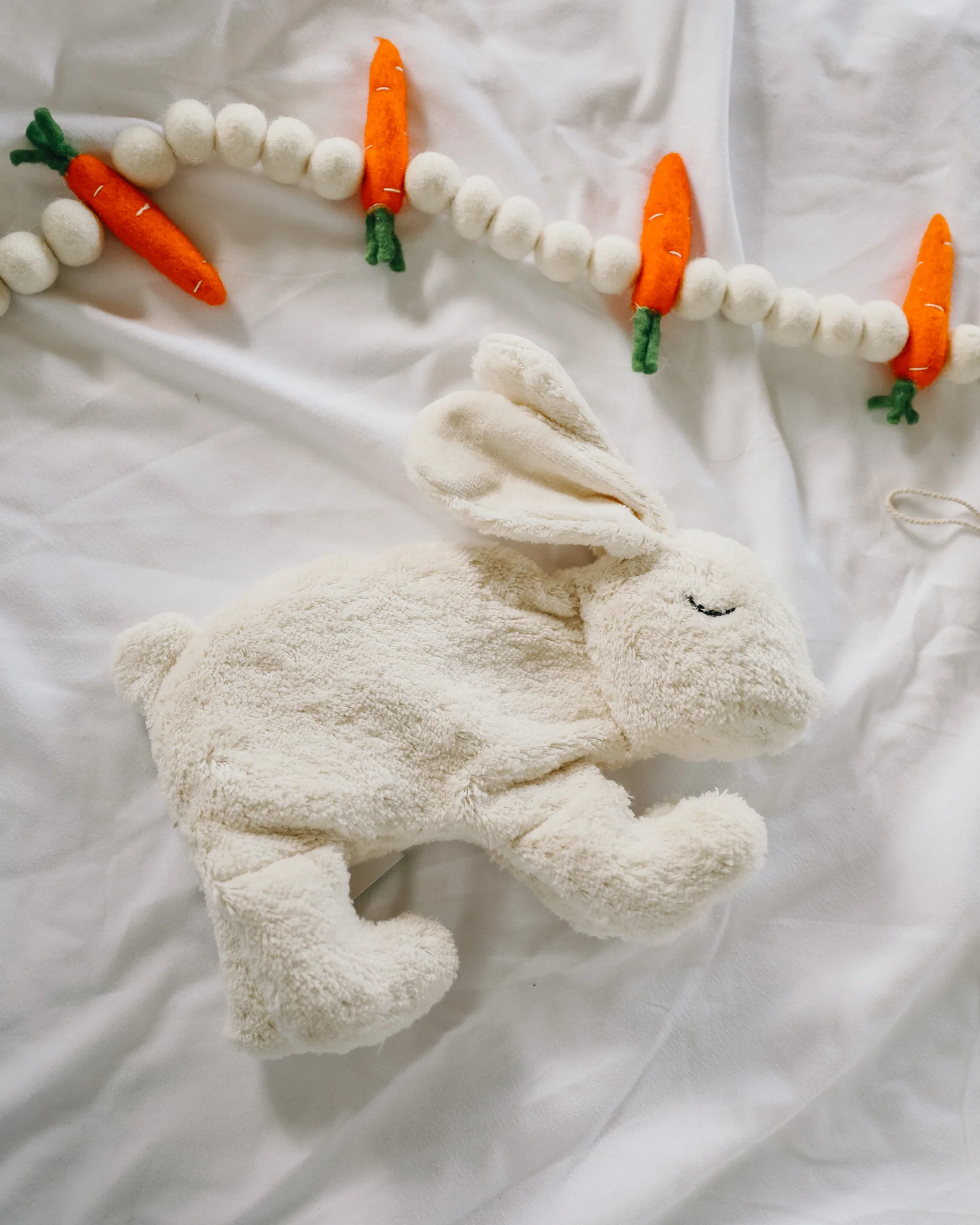 Senger Naturwelt | Cuddly Animal - White Rabbit - Image 3