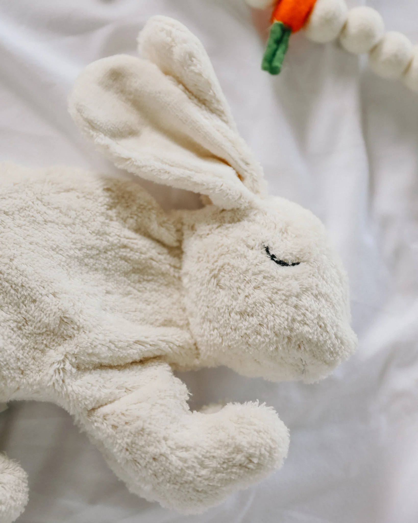 Senger Naturwelt | Cuddly Animal - White Rabbit - Image 4