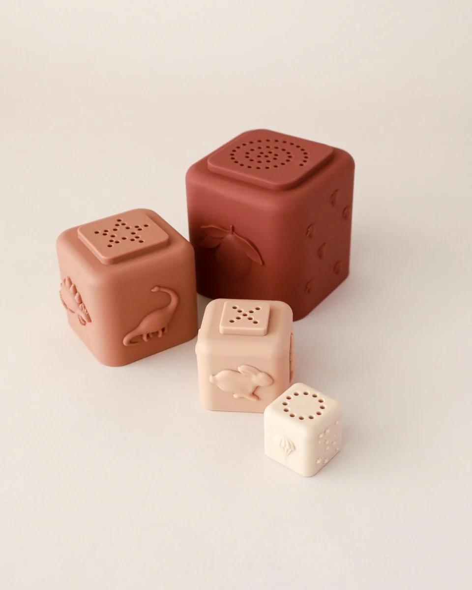 Konges Sloejd | Silicone Stacking Tower - Image 11