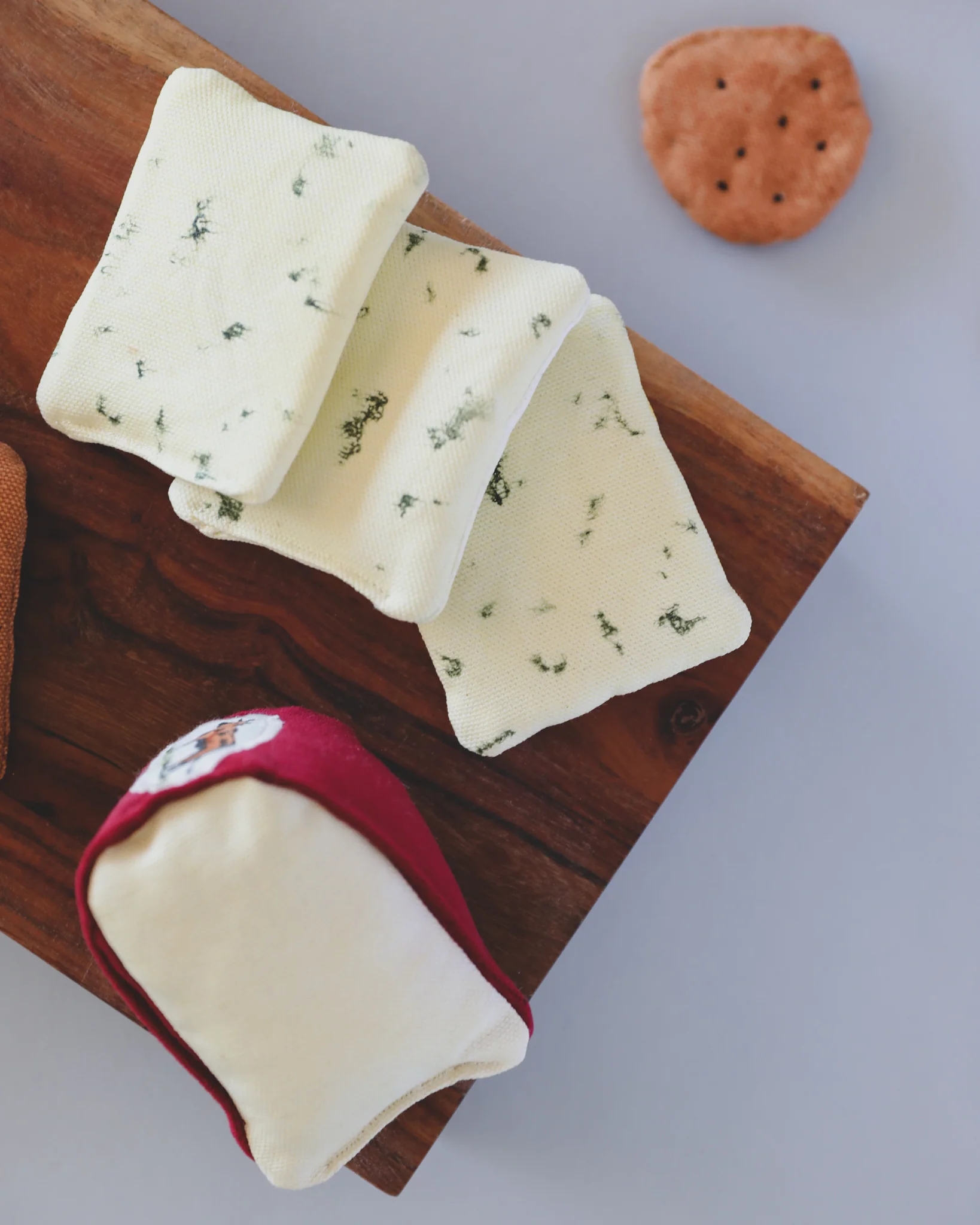 Soft Play Food Set - Cheese and Crackers - Image 5