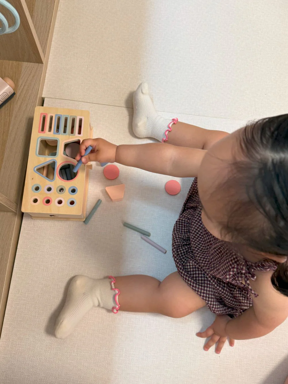 Wooden 3-in-1 Sorting Box: Montessori Shape Sorter Toy for Sensory Development - Image 2