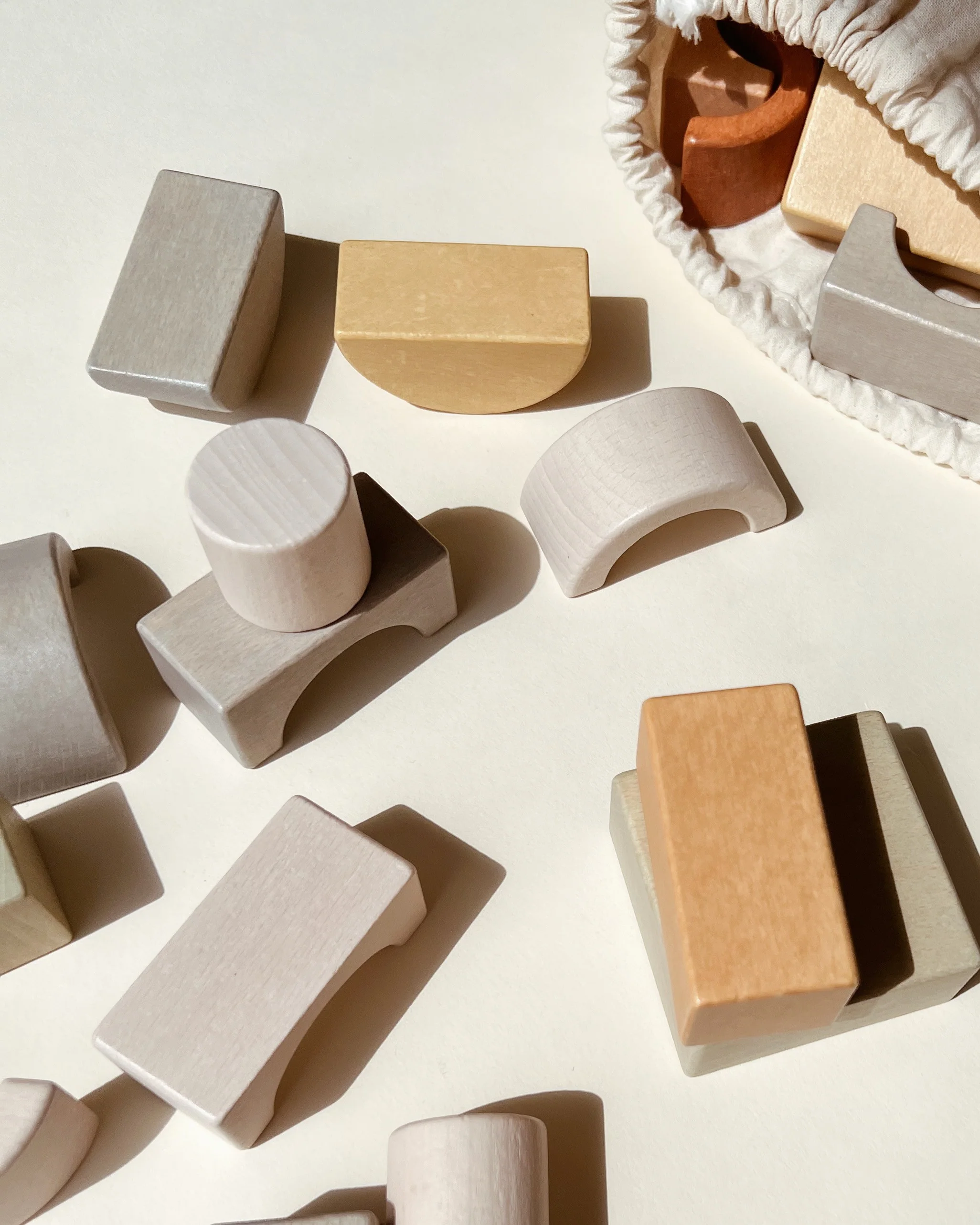 Wooden Building Blocks in a Bag - Image 3