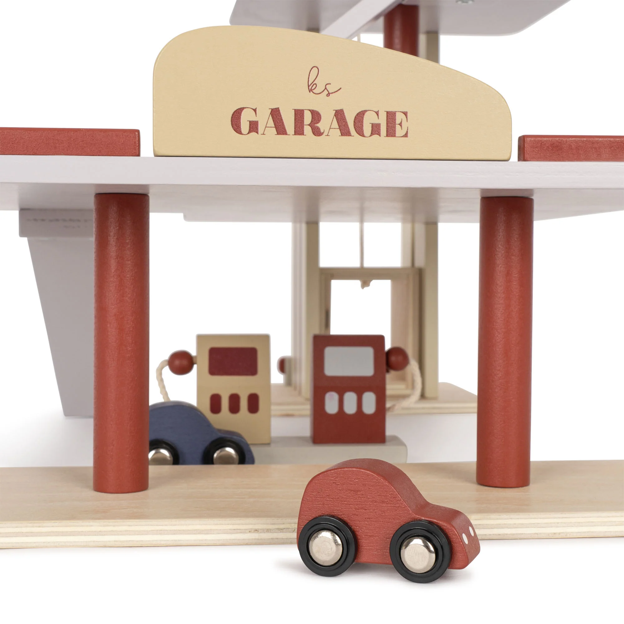 Wooden Car Garage - Image 7