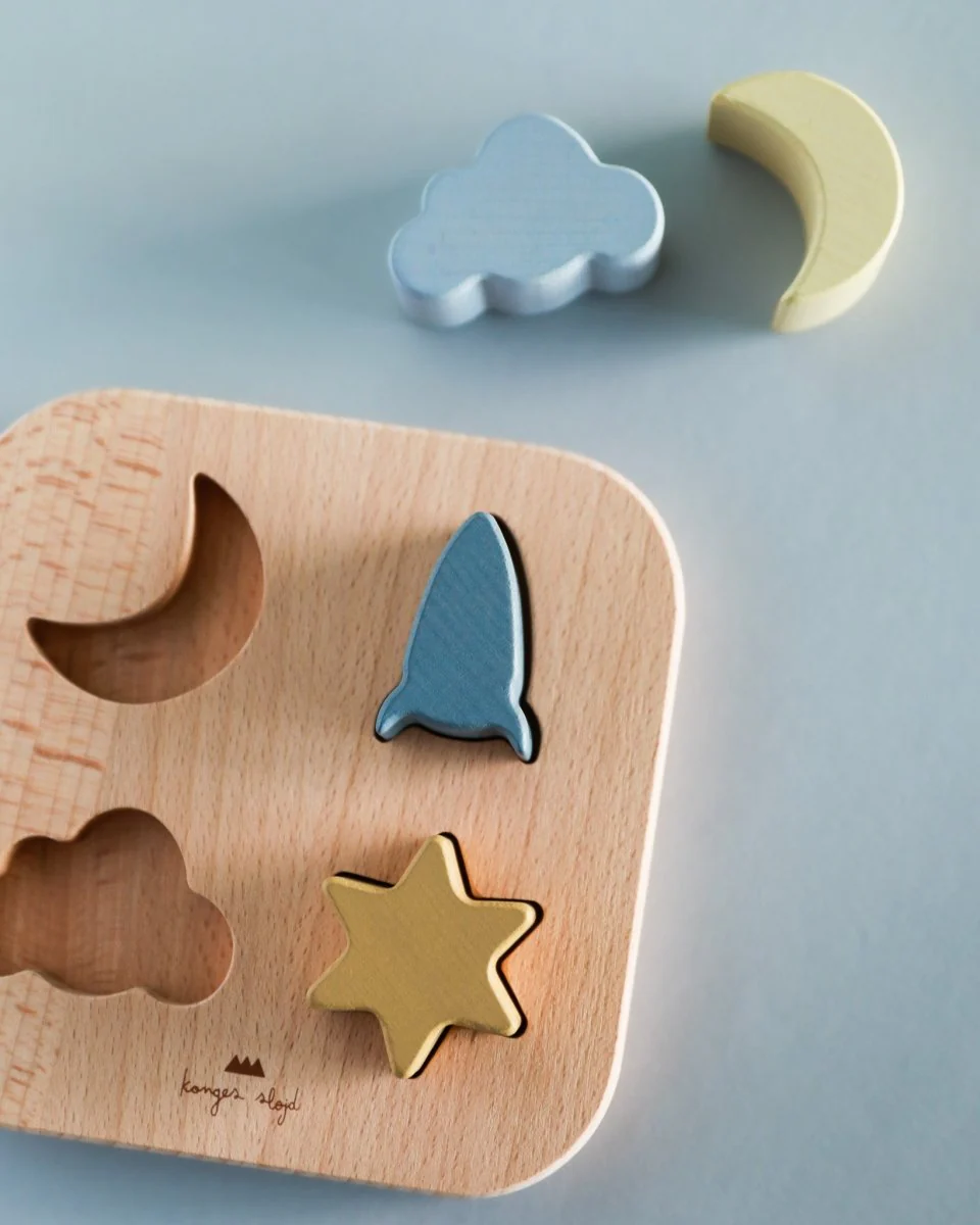 Konges Sloejd | Wooden Chunky Shape Puzzle - Sky - Image 3