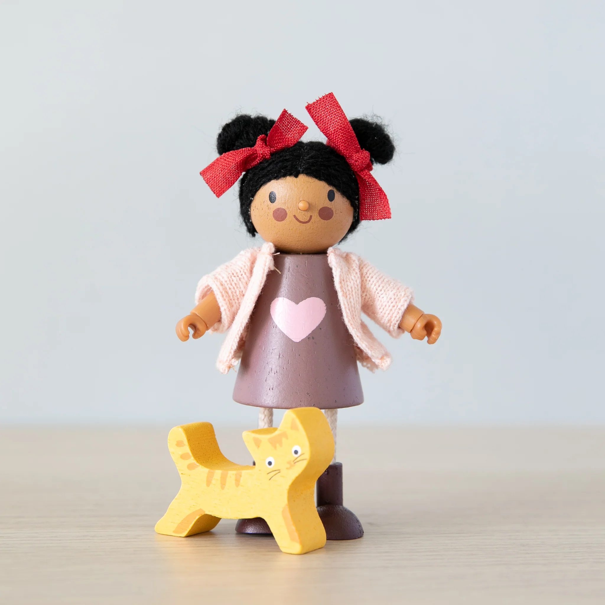 Wooden Doll Family - The Forresters - Image 6