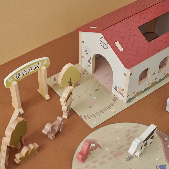 Wooden Farmhouse Playset - Image 4