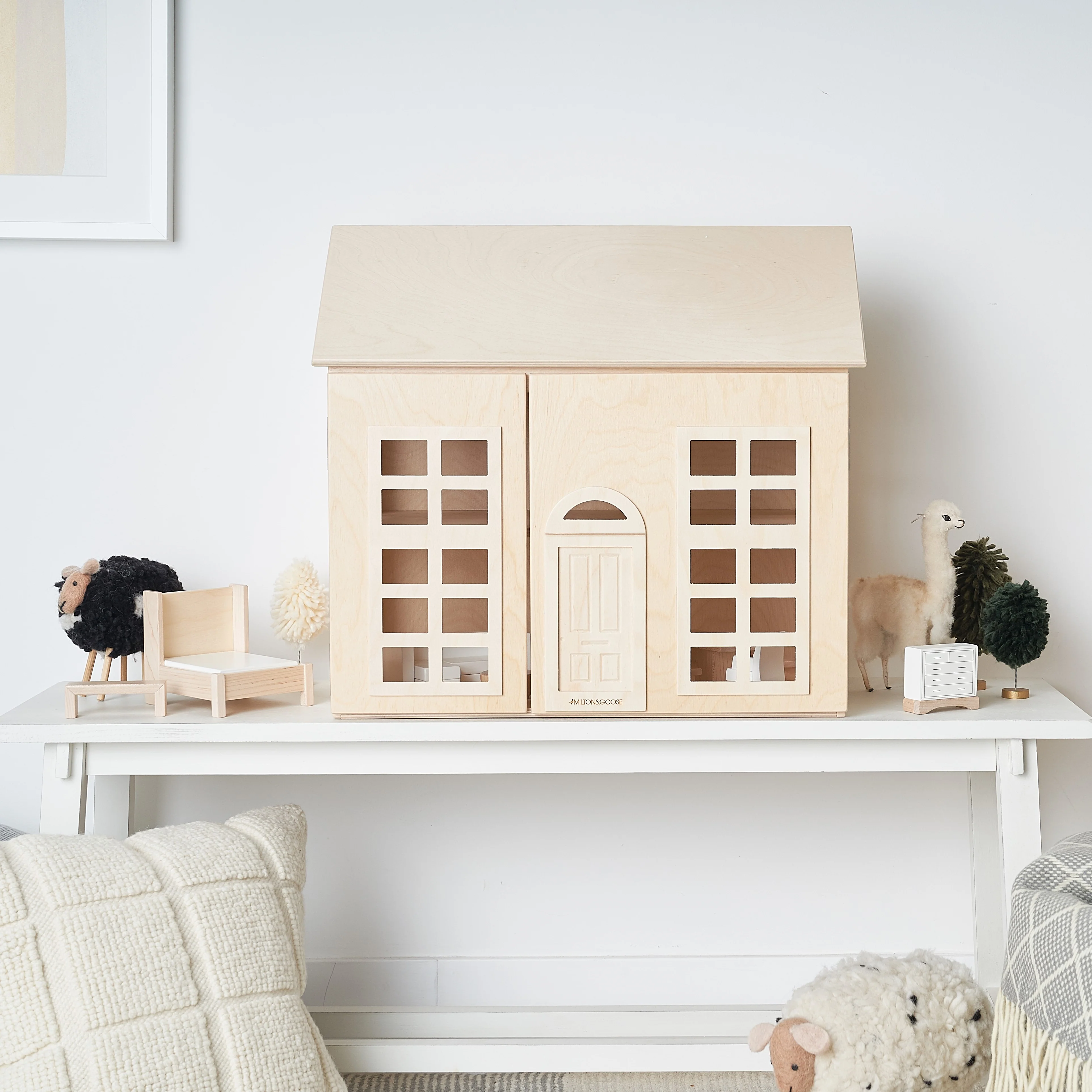 Wooden Hudson Dollhouse - Image 7
