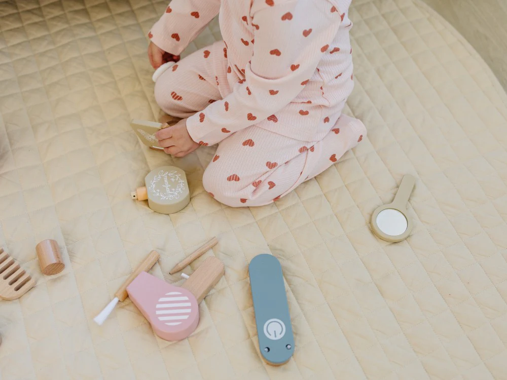 Wooden Makeup Play Set - Image 4