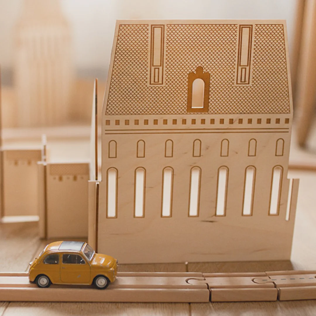 Wooden Malbork Castle Build & Play Set - Image 5