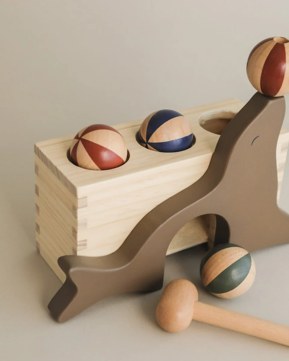 Konges Sloejd | Wooden Sea Lion Hammer Toy - Image 5