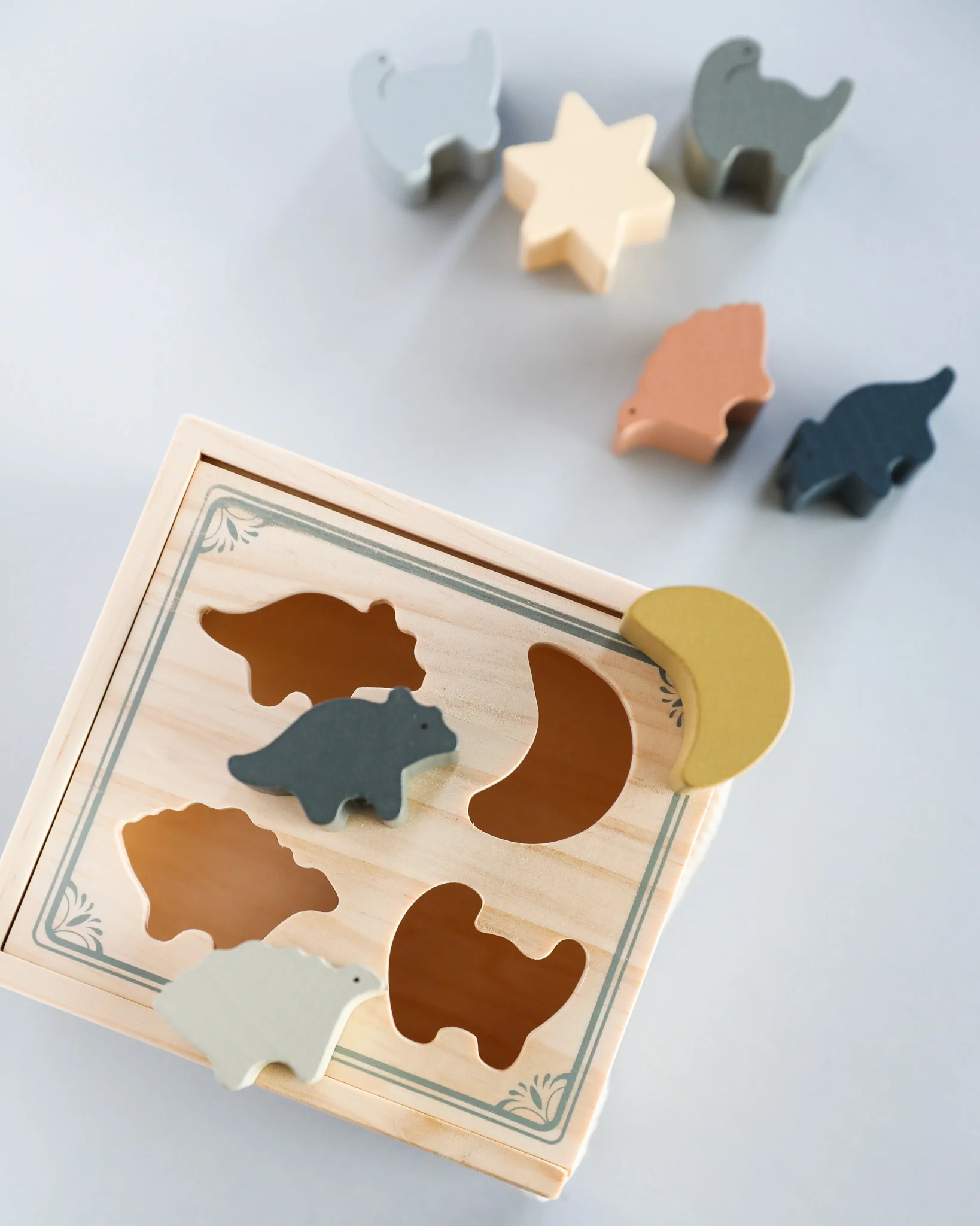 Konges Sloejd | Wooden Shape Sorter - Dino - Image 4