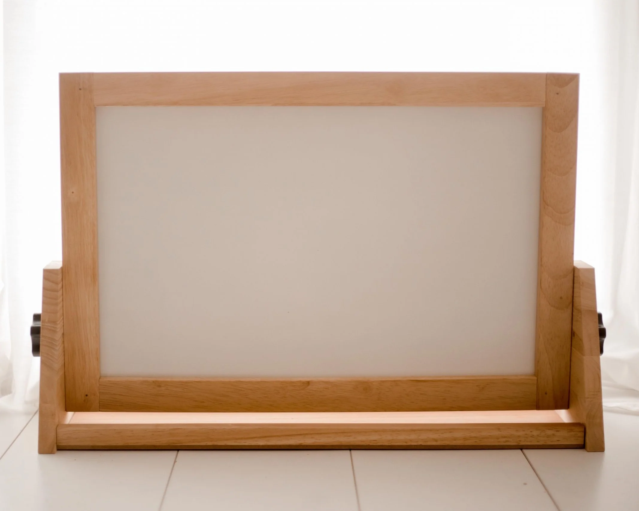 Wooden Table Easel - Image 7