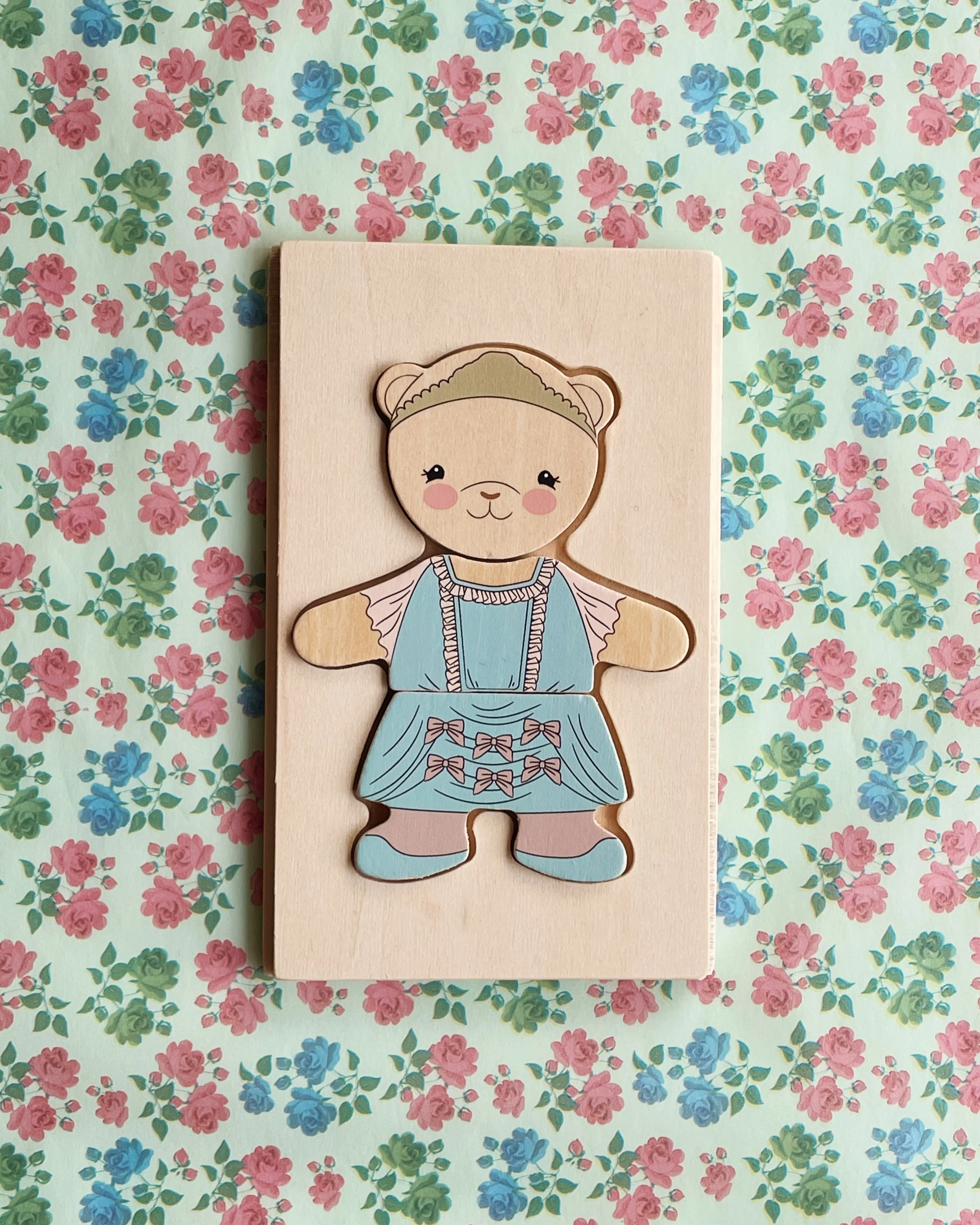 Wooden Teddy Dress-up Puzzle - Dusty Pink - Image 3