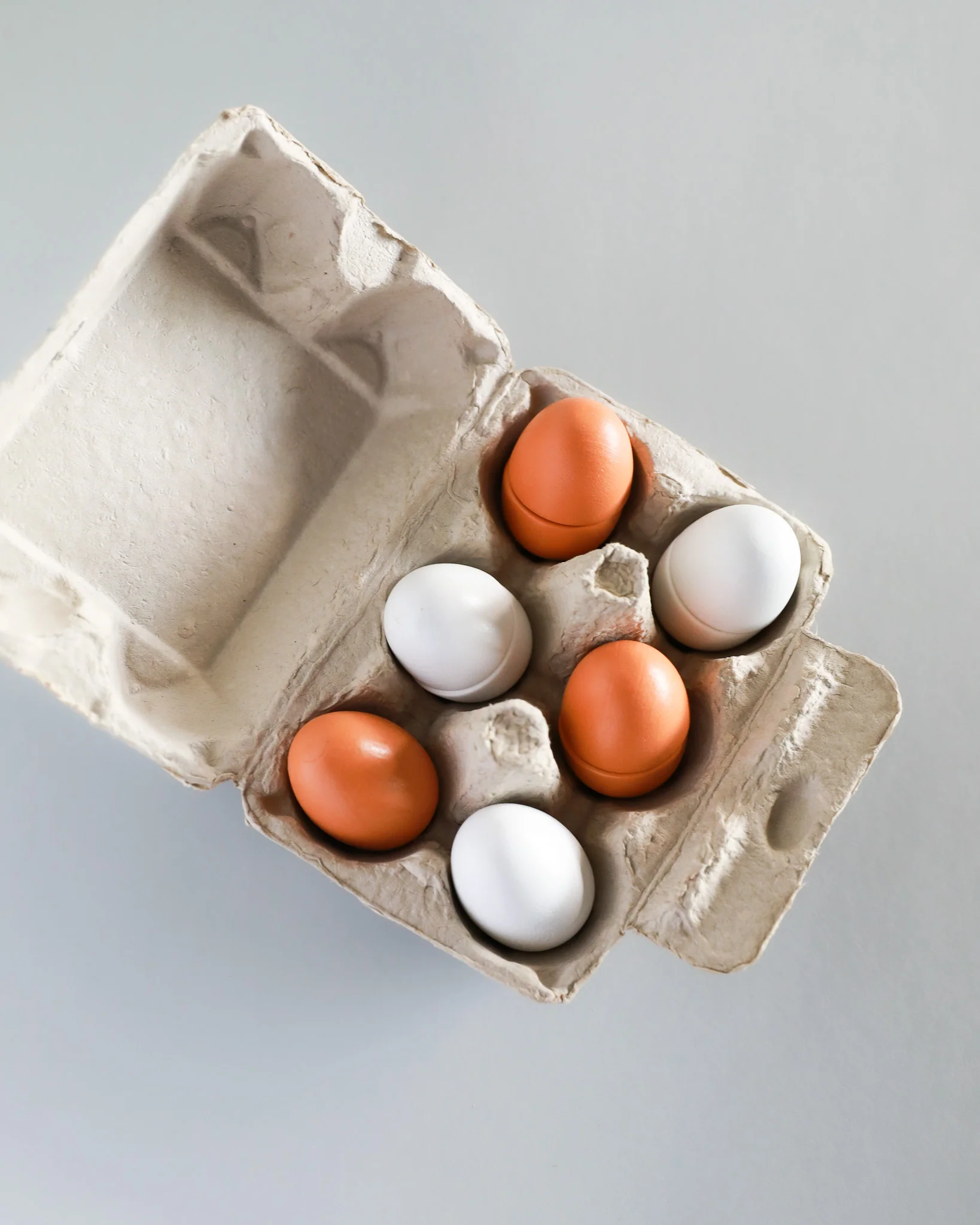 Wooden Toy Eggs in Tray - Image 2