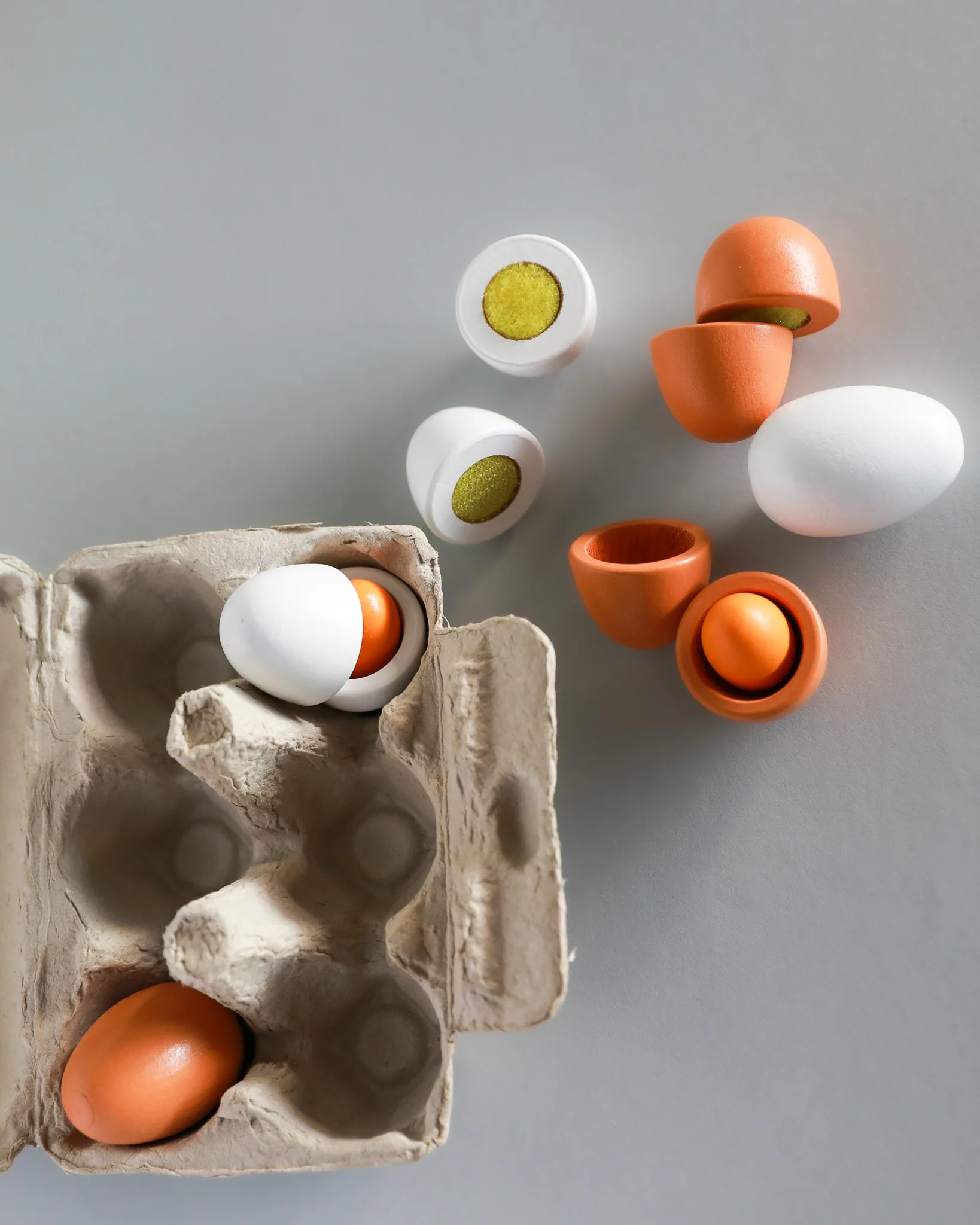 Wooden Toy Eggs in Tray - Image 3