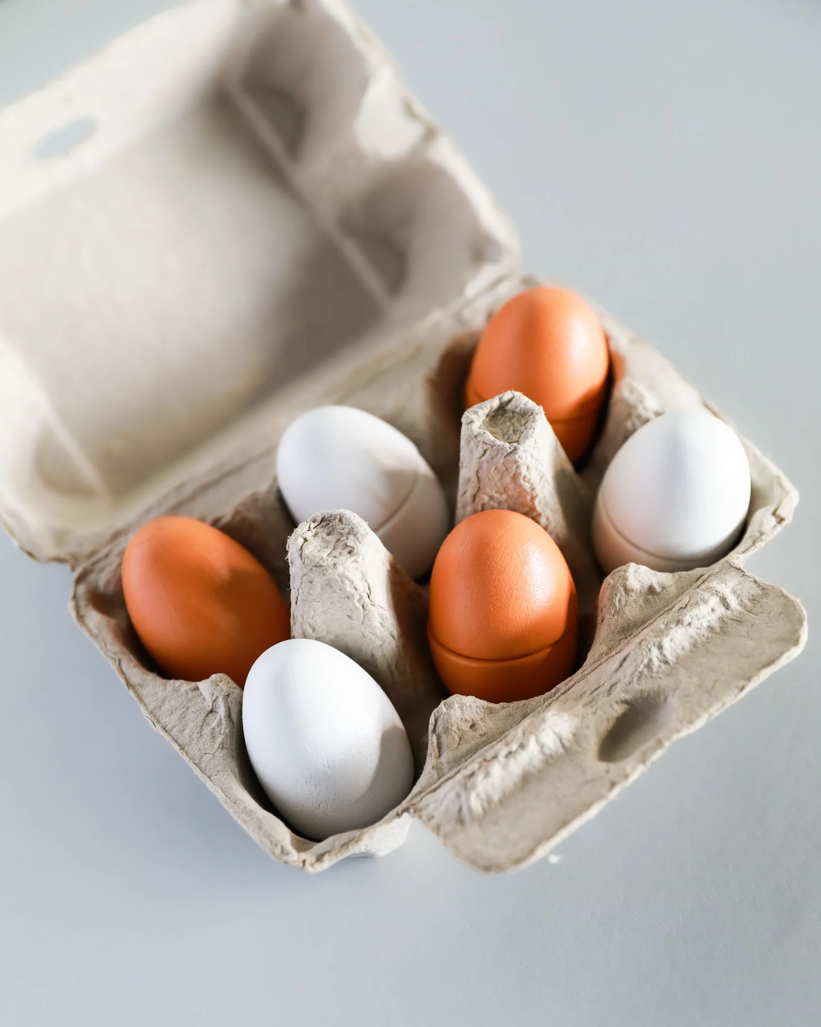 Wooden Toy Eggs in Tray - Image 4