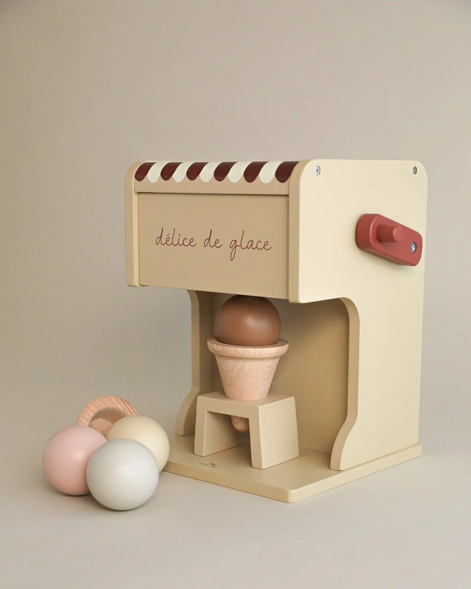Konges Sloejd | Wooden Toy Ice Cream Maker - Image 2