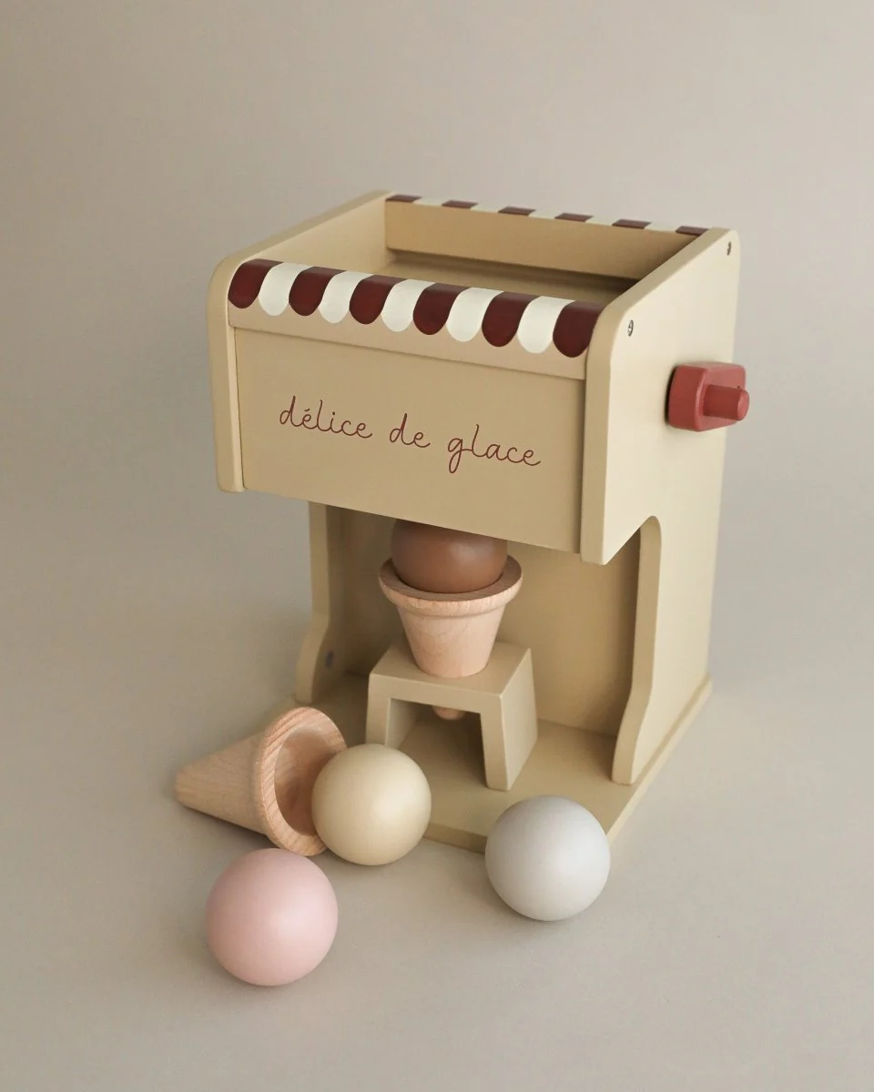 Konges Sloejd | Wooden Toy Ice Cream Maker - Image 3