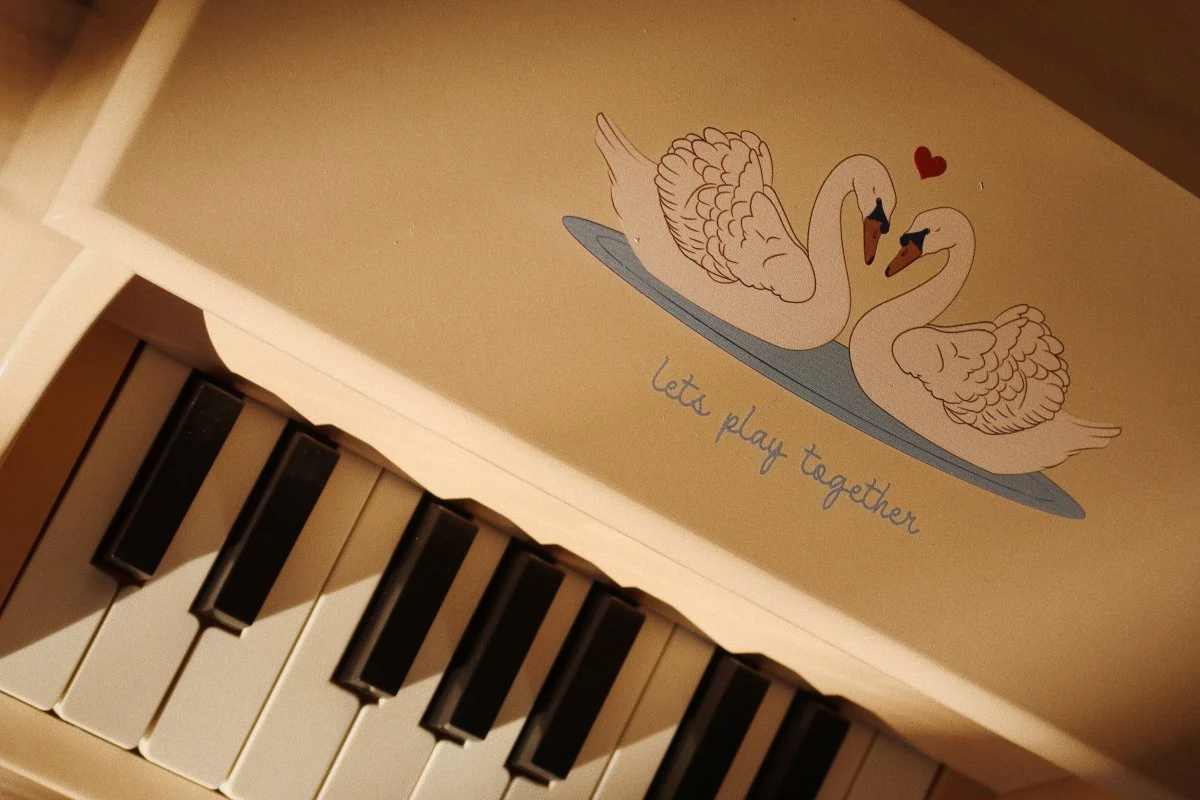 Konges Sloejd | Wooden Toy Piano - Swan - Image 7