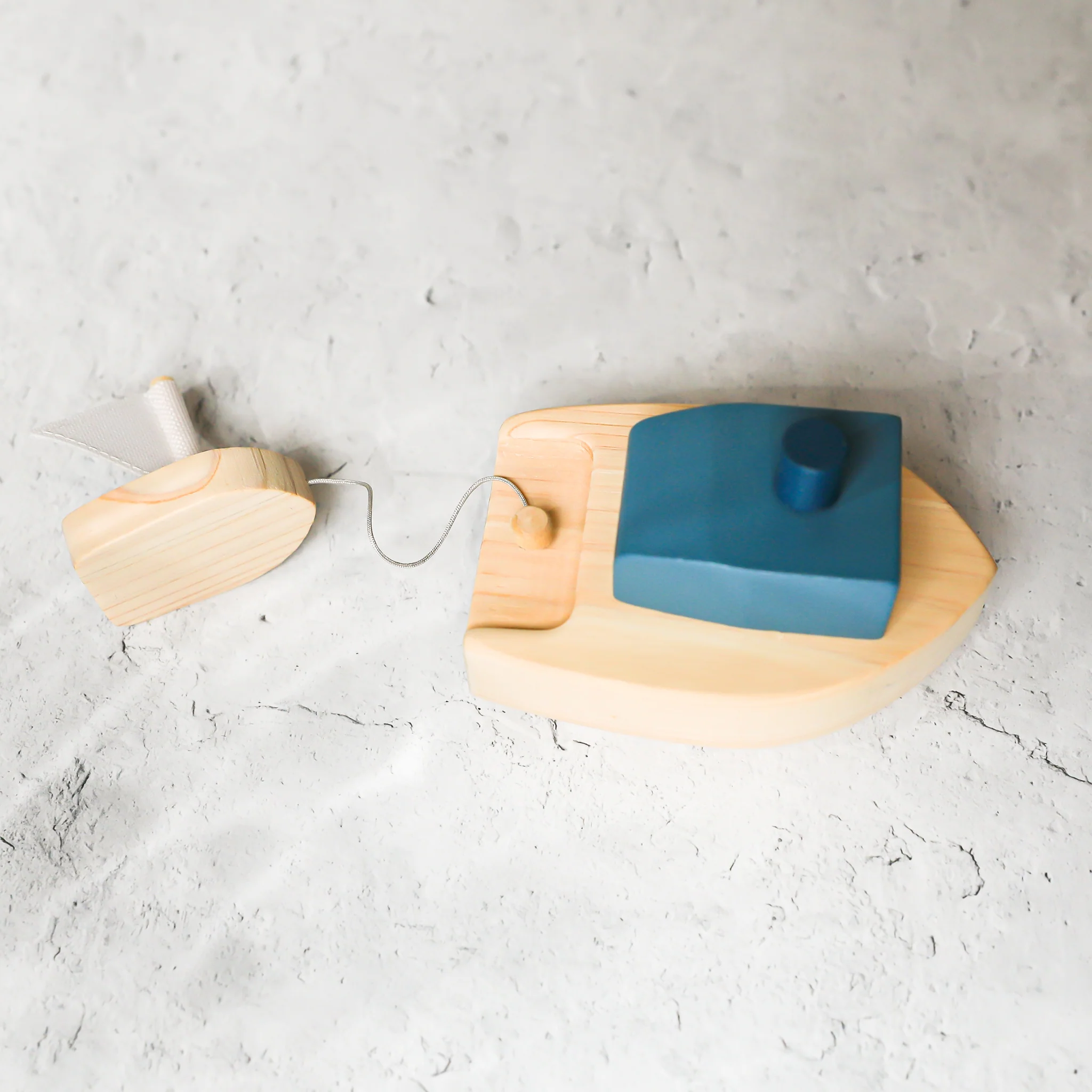 Wooden Wind-up Bath Boat by Kiko+ & gg* - Image 2