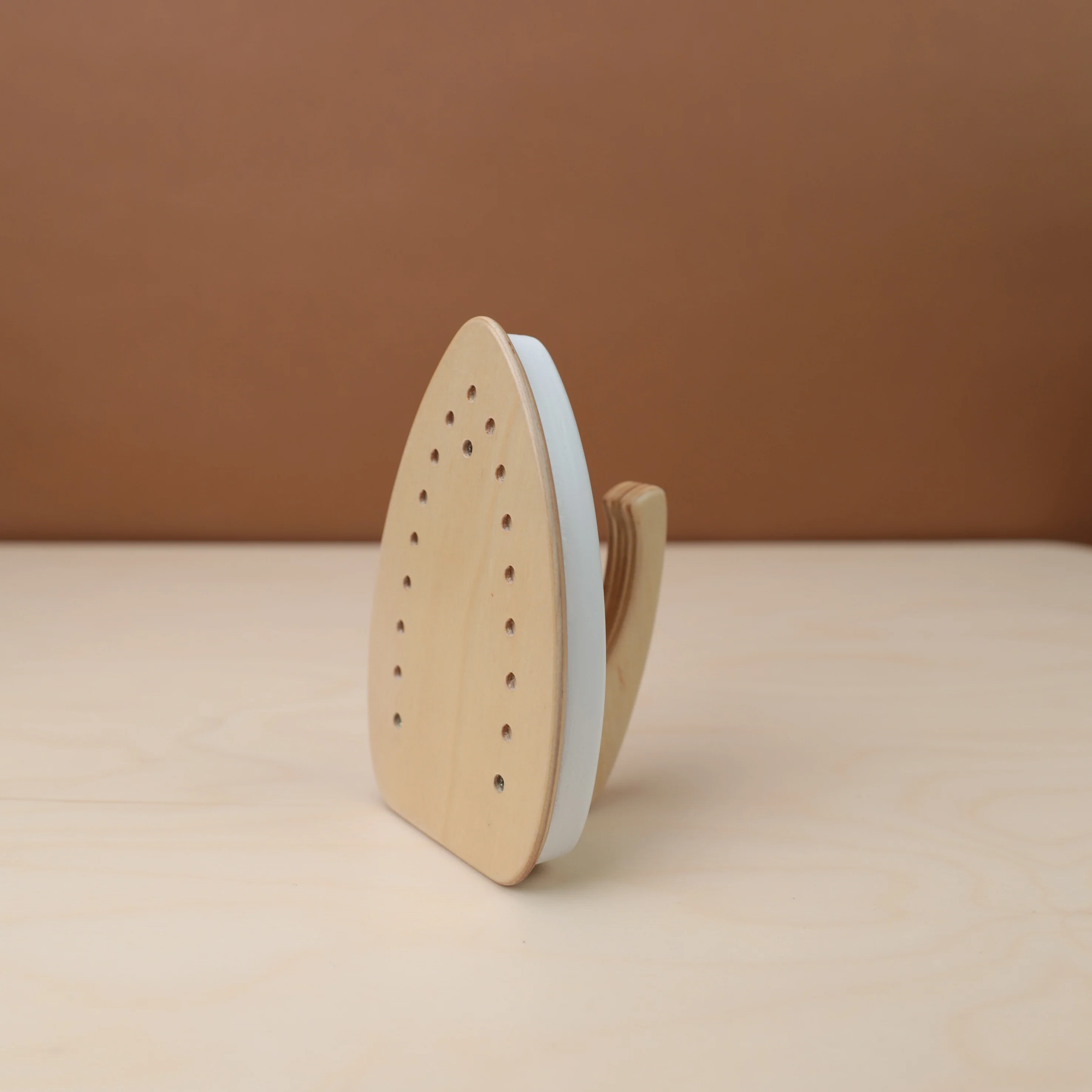 WOODN Play Iron - Image 3