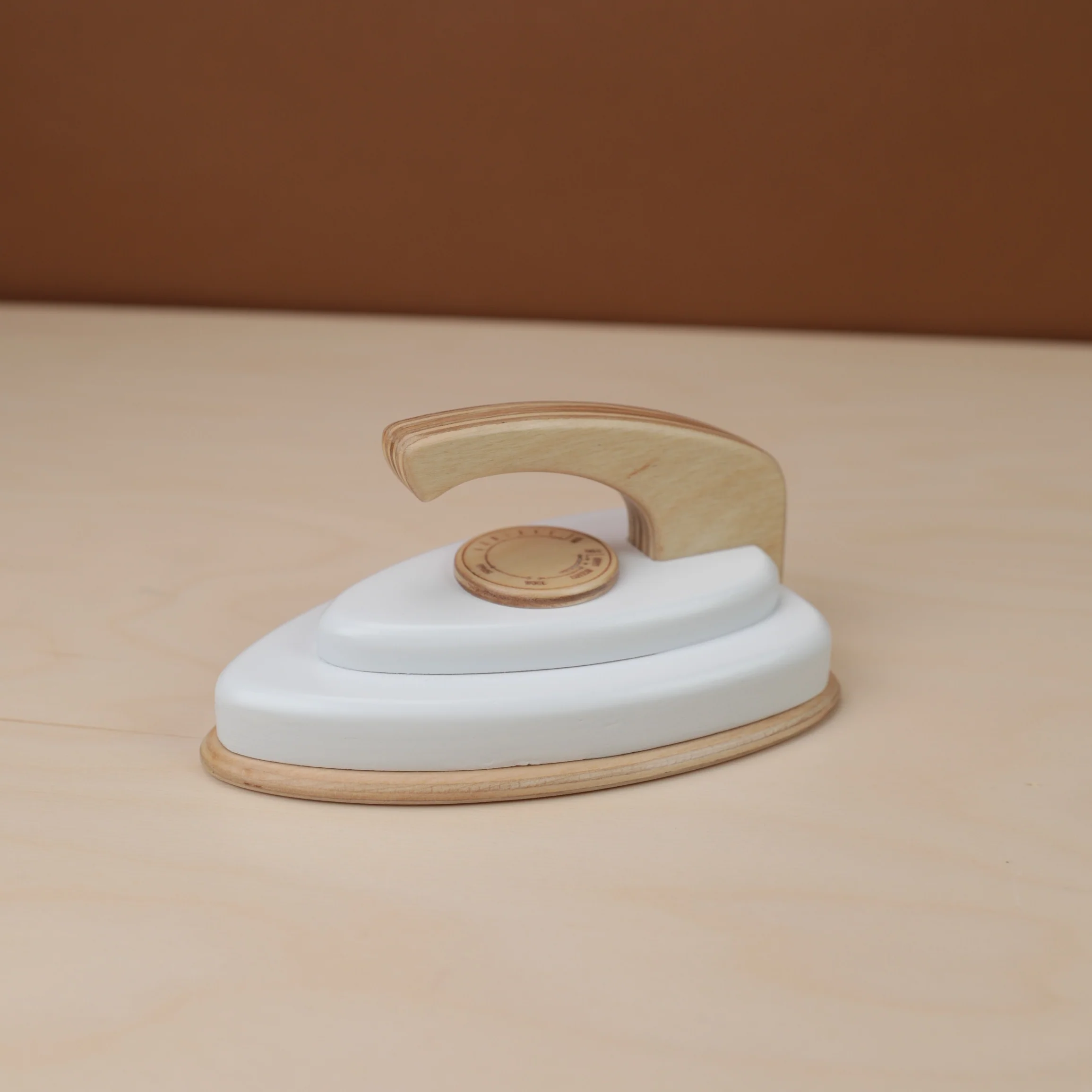 WOODN Play Iron - Image 4